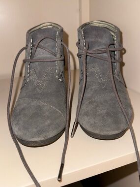 Toms Women's Gray Striped Slip-On Shoe